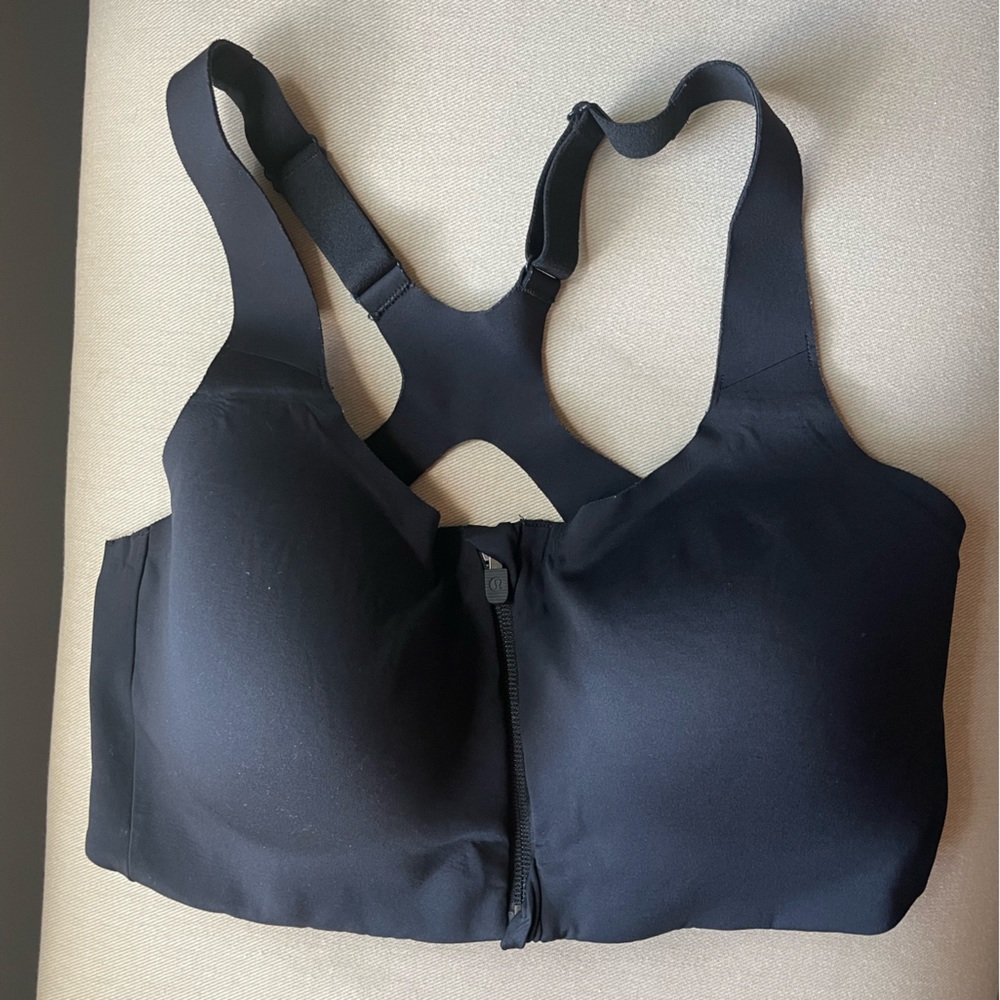 Lululemon front zip sports bra